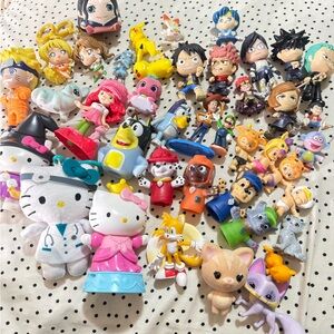 Hello Kitty Variety Toy Figure Lot in Pink, White, Yellow, Blue, Orange